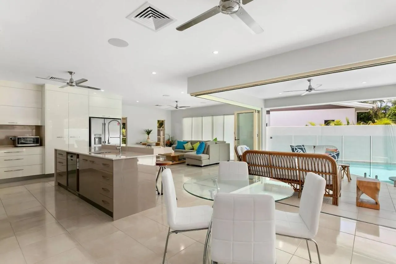 Harbour Drive Luxury In Bluewater Estate Villa Yorkeys Knob 0*,  Australia